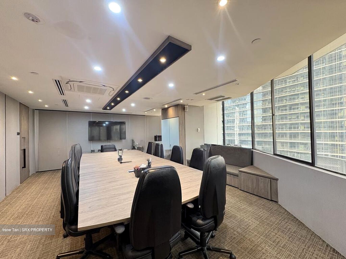 International Plaza (D2), Office #514258711